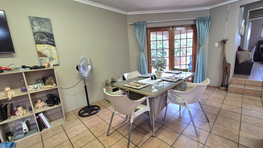 3 Bedroom Property for Sale in Roodia Free State